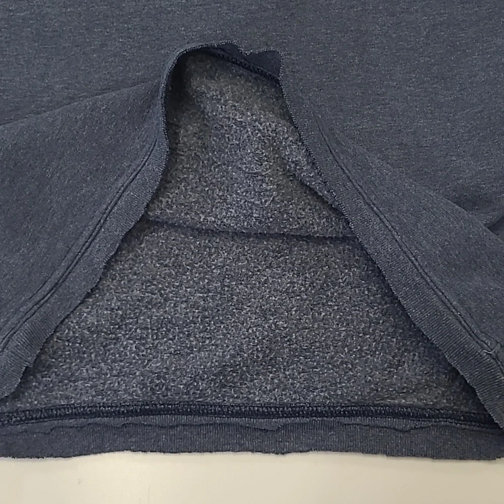 The North Face Pullover Hoodie Sweatshirt Kangaroo Pocket Drawstring Raw Hem